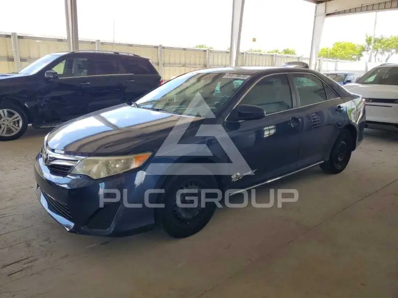 2014 Toyota CAMRY фото