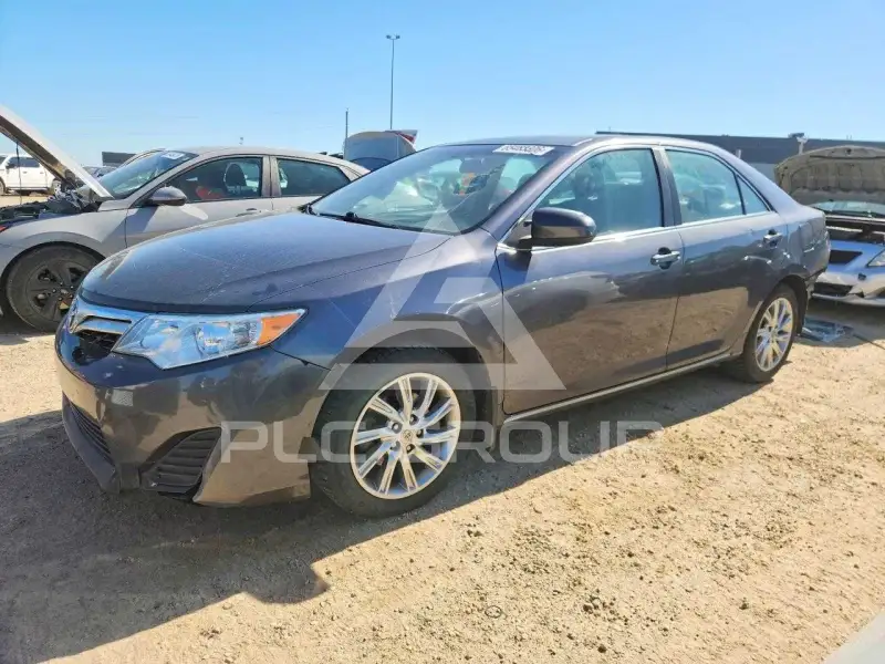 2014 Toyota CAMRY photo