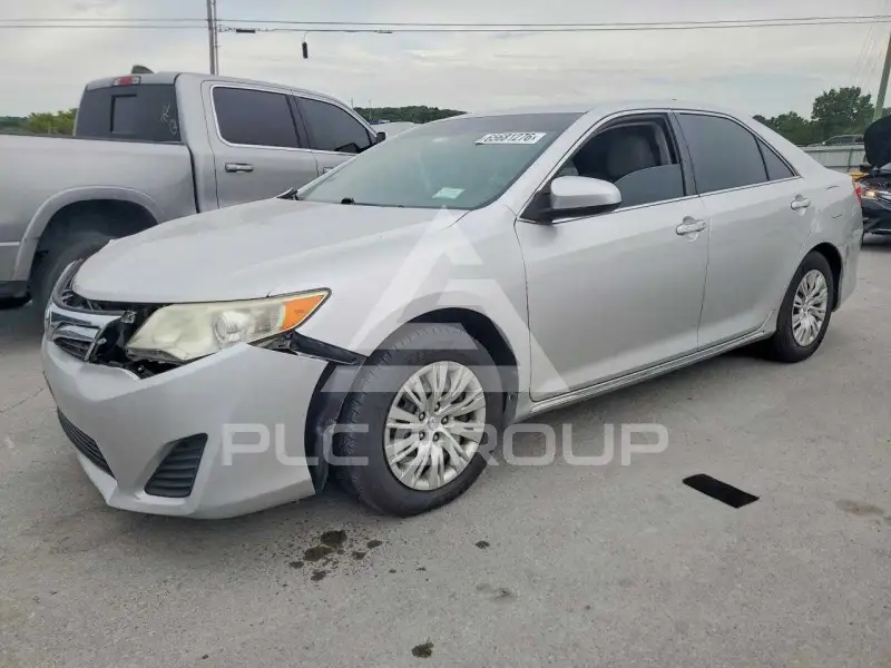 2014 Toyota CAMRY фото