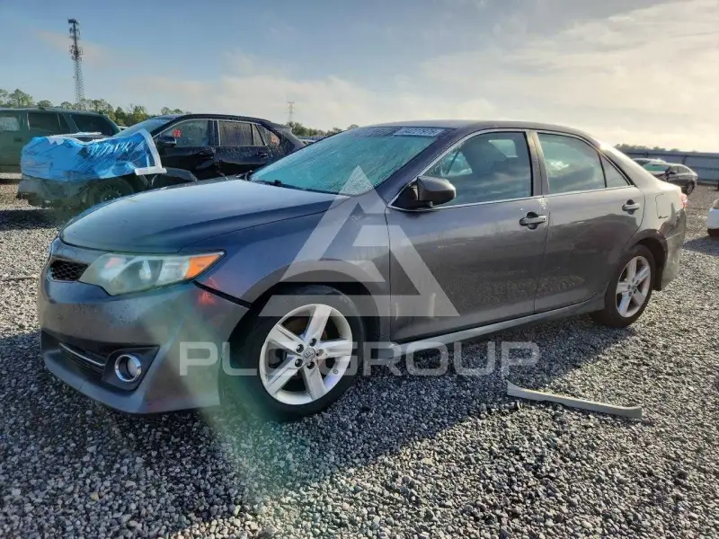 2014 Toyota CAMRY фото