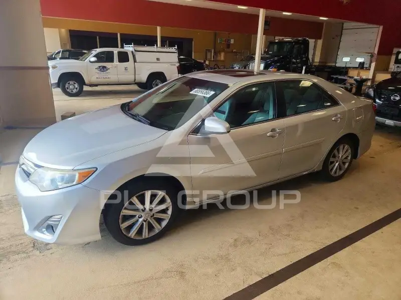 2014 Toyota CAMRY фото