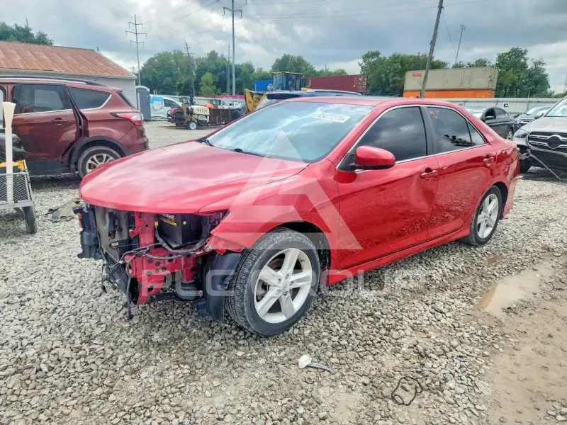 2014 Toyota CAMRY фото