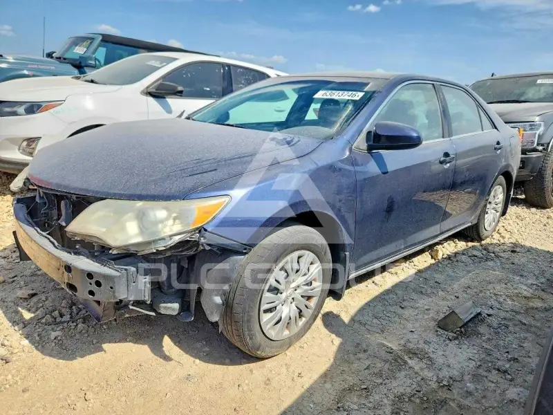 2014 Toyota CAMRY photo