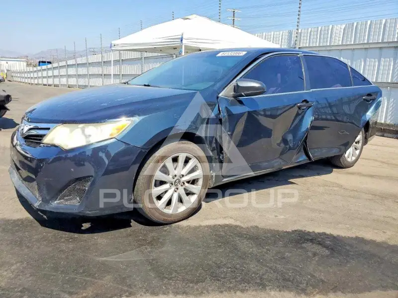2014 Toyota CAMRY photo