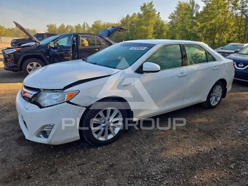 2014 Toyota CAMRY фото