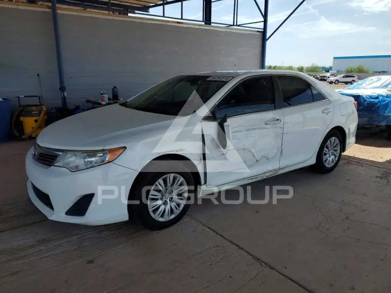 2014 Toyota CAMRY фото