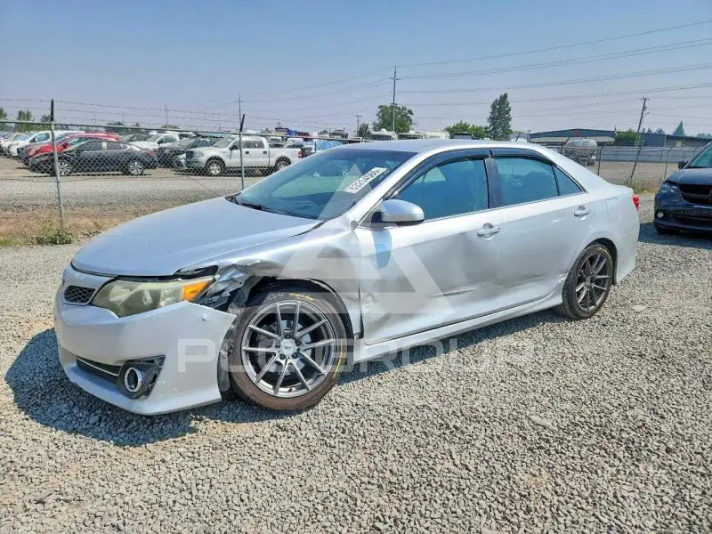 2014 Toyota CAMRY фото