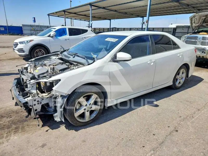 2014 Toyota CAMRY photo