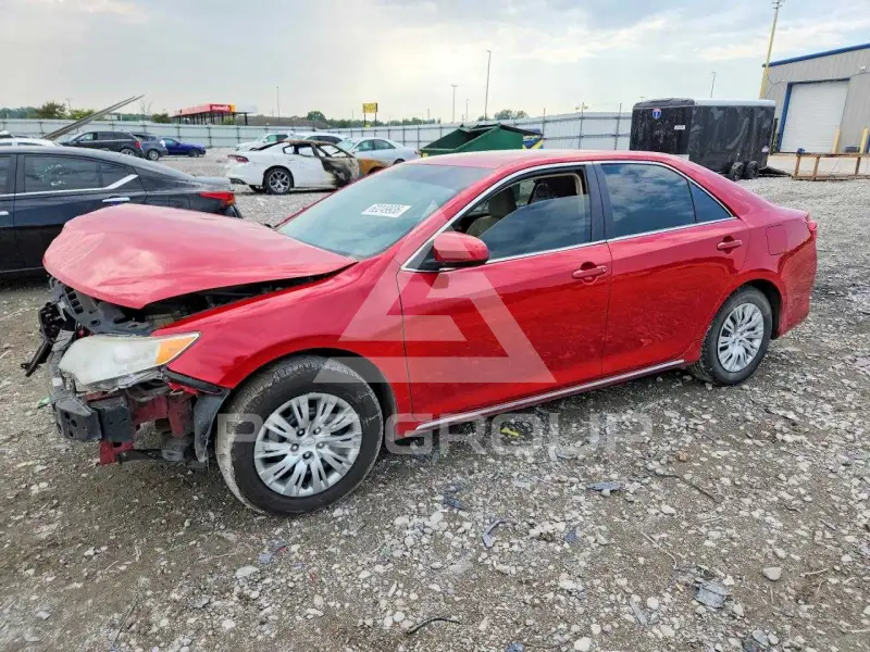 2014 Toyota CAMRY фото