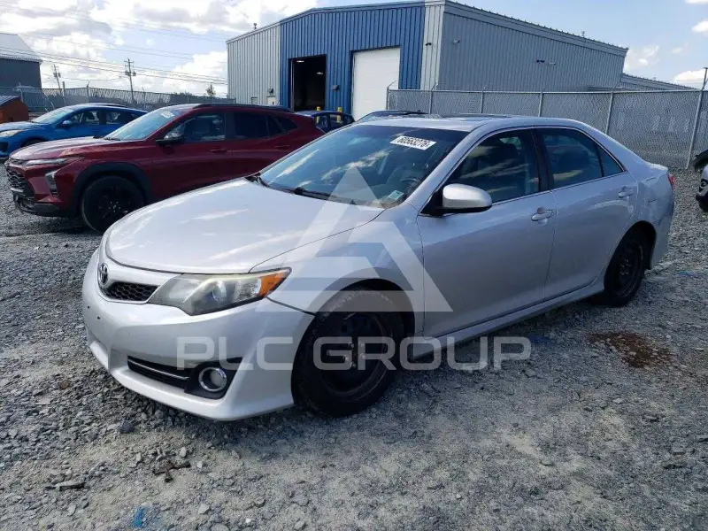 2014 Toyota CAMRY фото