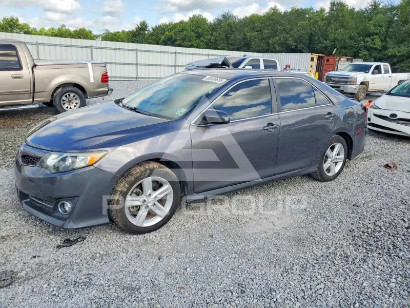 2014 Toyota CAMRY фото