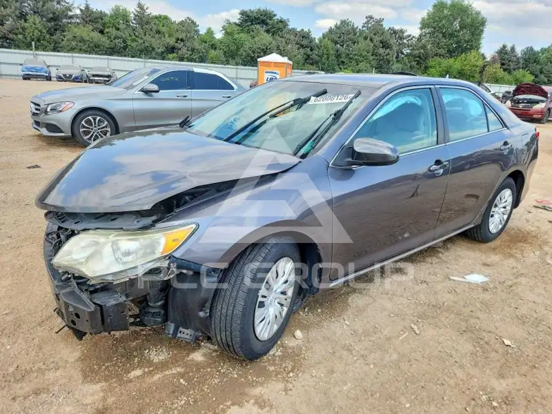 2014 Toyota CAMRY фото