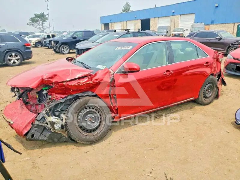 2014 Toyota CAMRY фото