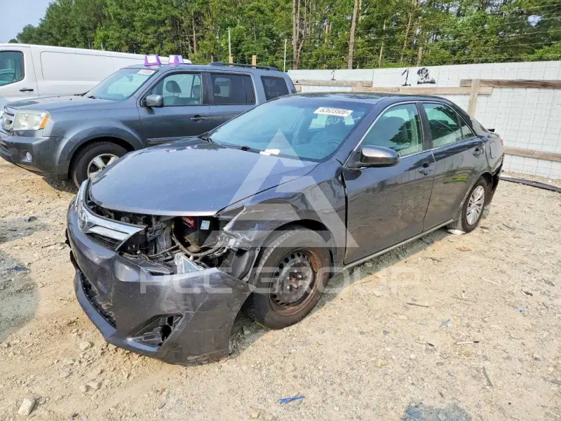 2014 Toyota CAMRY фото