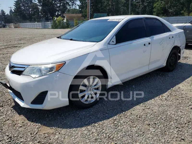 2014 Toyota CAMRY фото