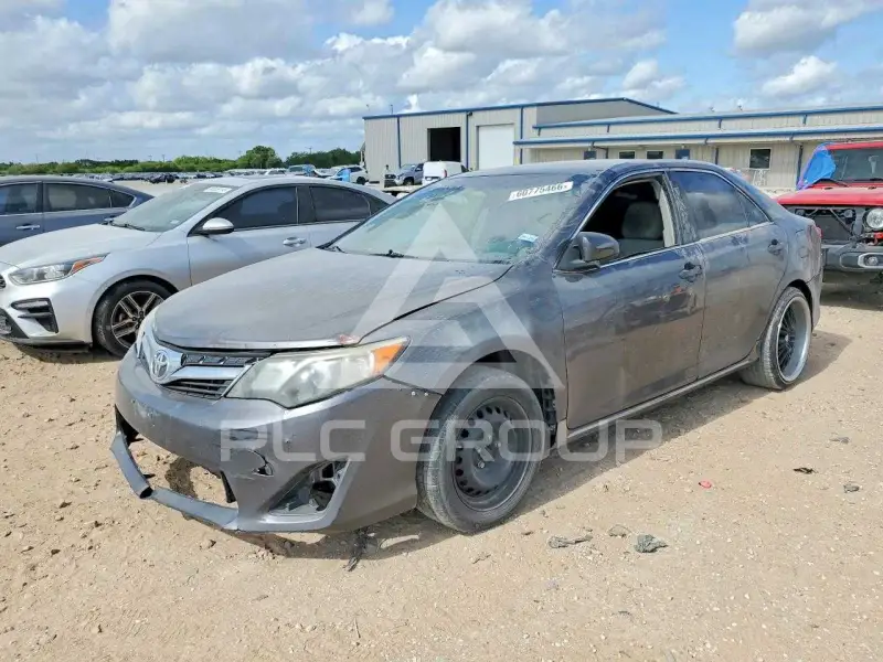 2014 Toyota CAMRY photo