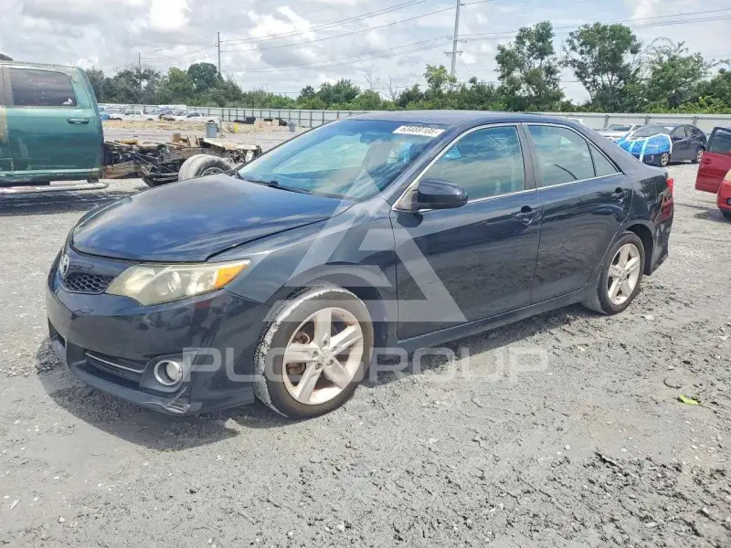 2014 Toyota CAMRY фото