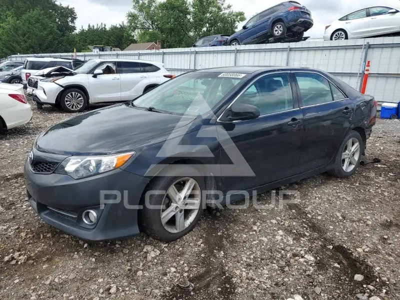 2014 Toyota CAMRY фото