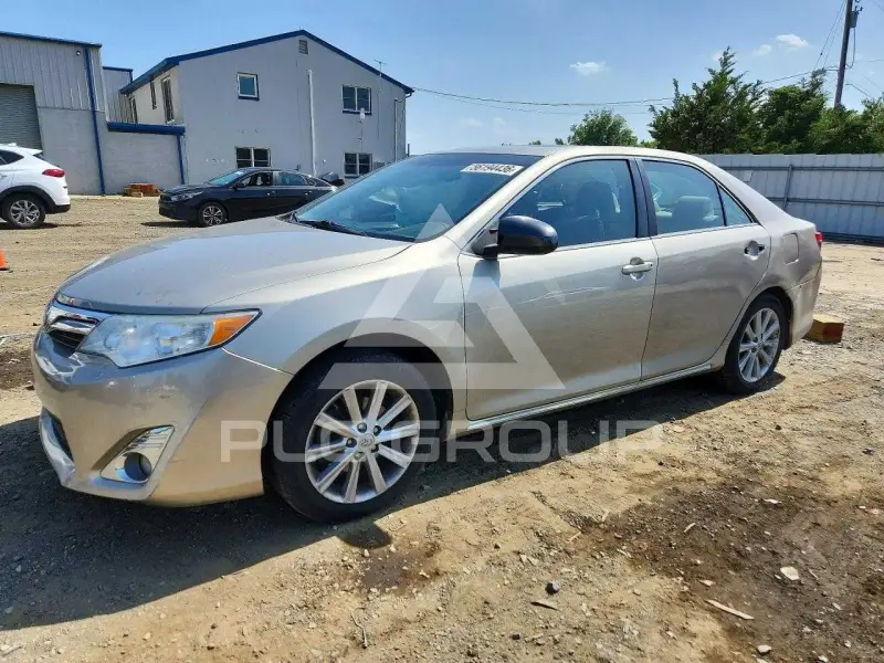 2014 Toyota CAMRY фото