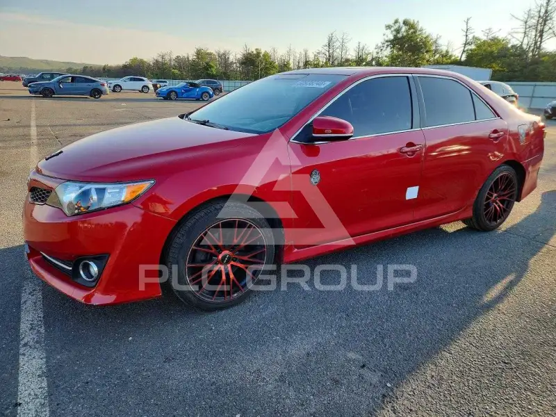 2014 Toyota CAMRY photo