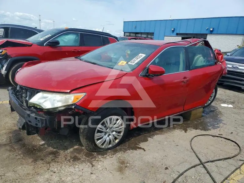 2014 Toyota CAMRY фото