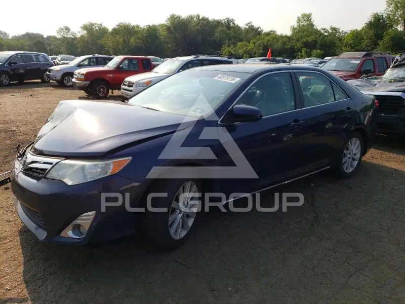 2014 Toyota CAMRY фото