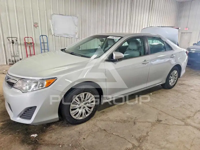2014 Toyota CAMRY photo