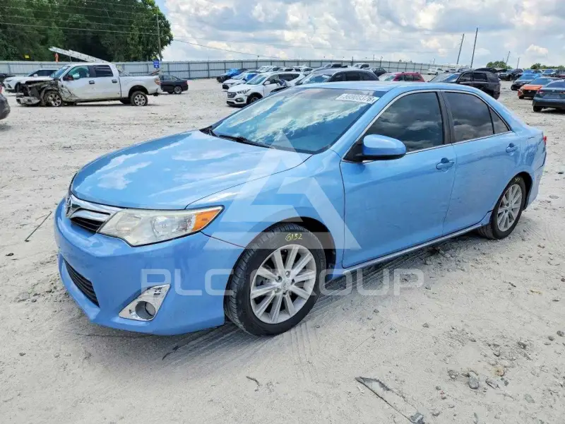 2014 Toyota CAMRY фото