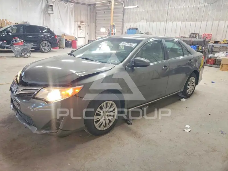 2014 Toyota CAMRY фото