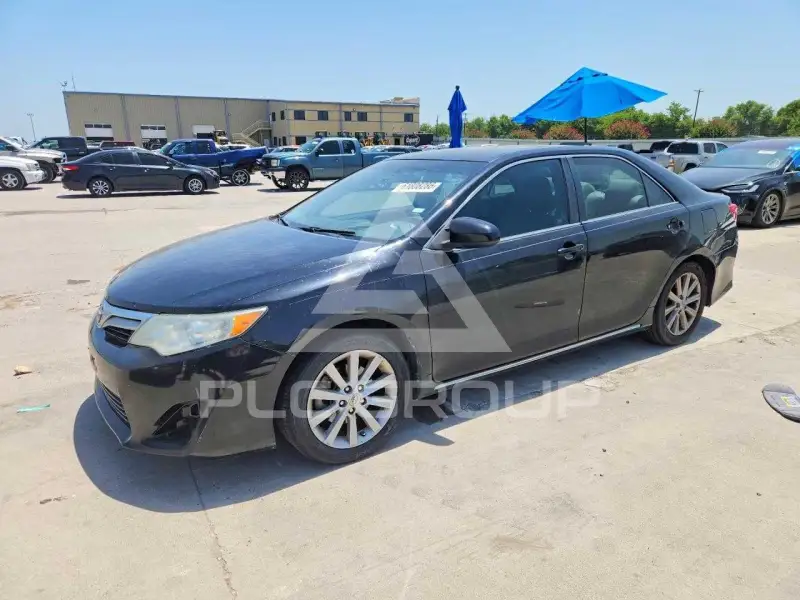 2014 Toyota CAMRY фото