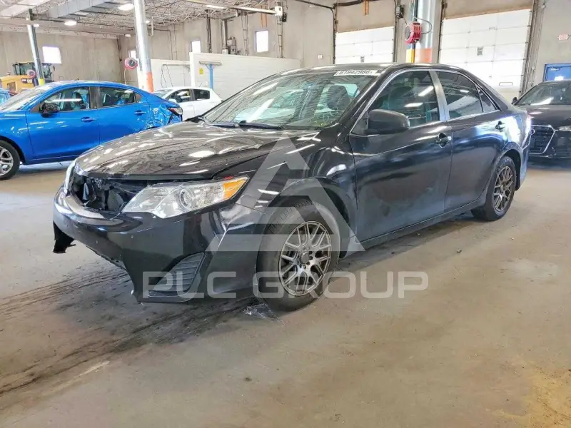 2014 Toyota CAMRY фото