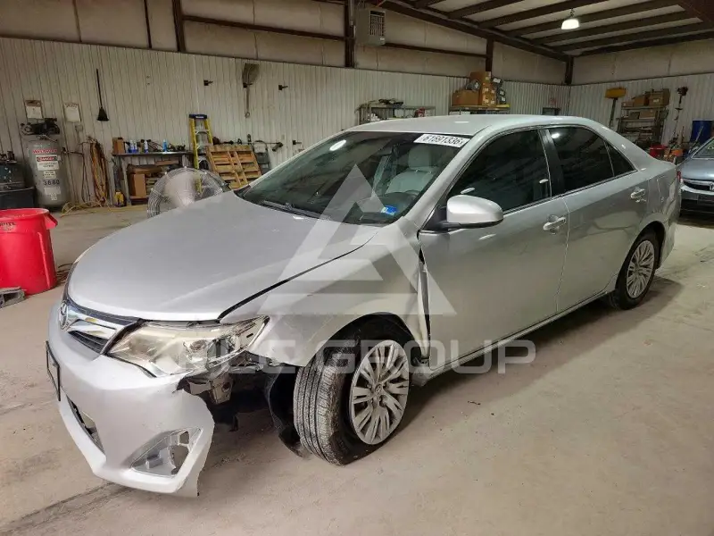 2014 Toyota CAMRY фото