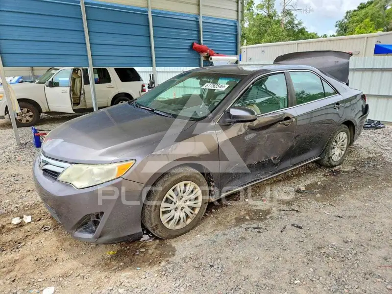 2014 Toyota CAMRY фото