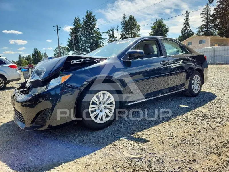 2014 Toyota CAMRY фото