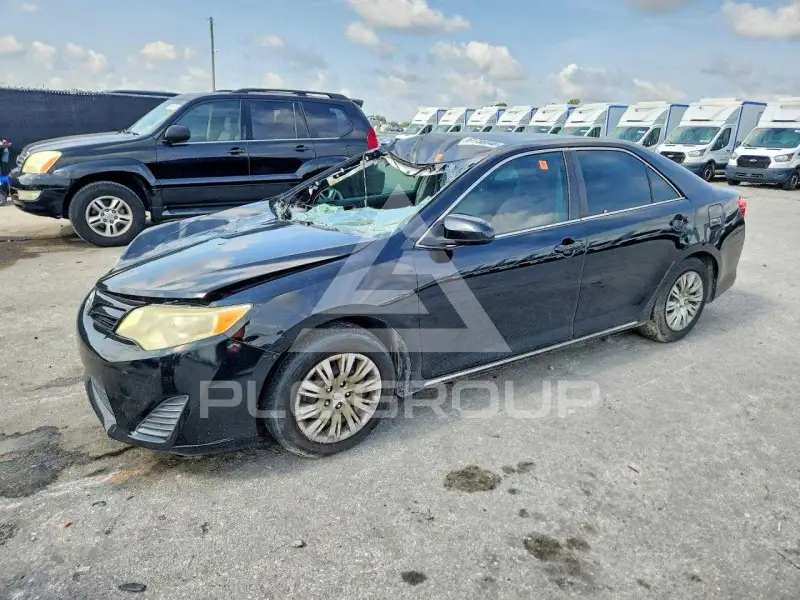 2014 Toyota CAMRY фото