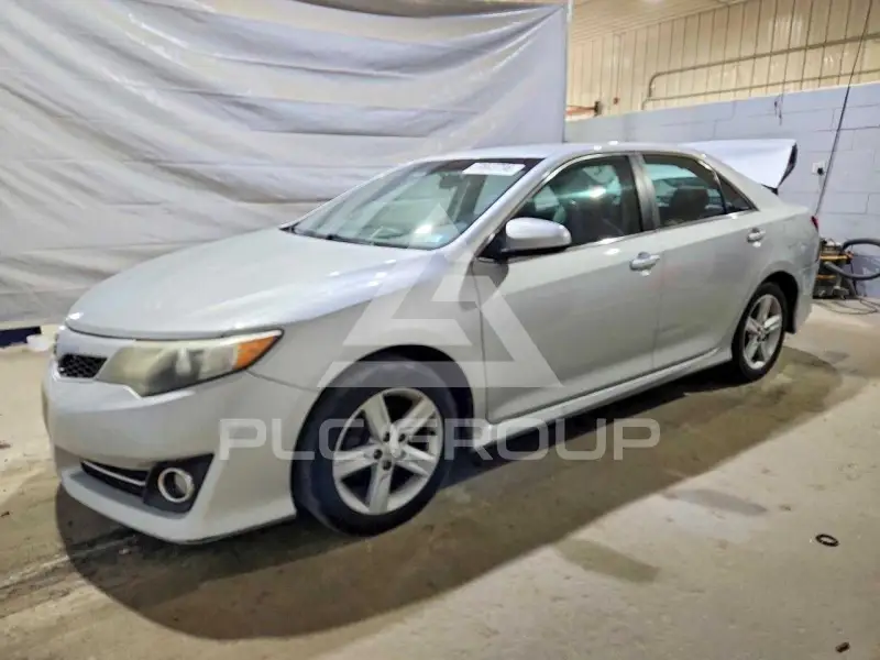 2014 Toyota CAMRY фото