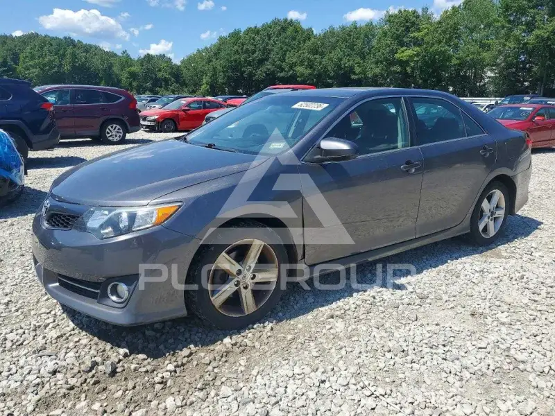 2014 Toyota CAMRY фото