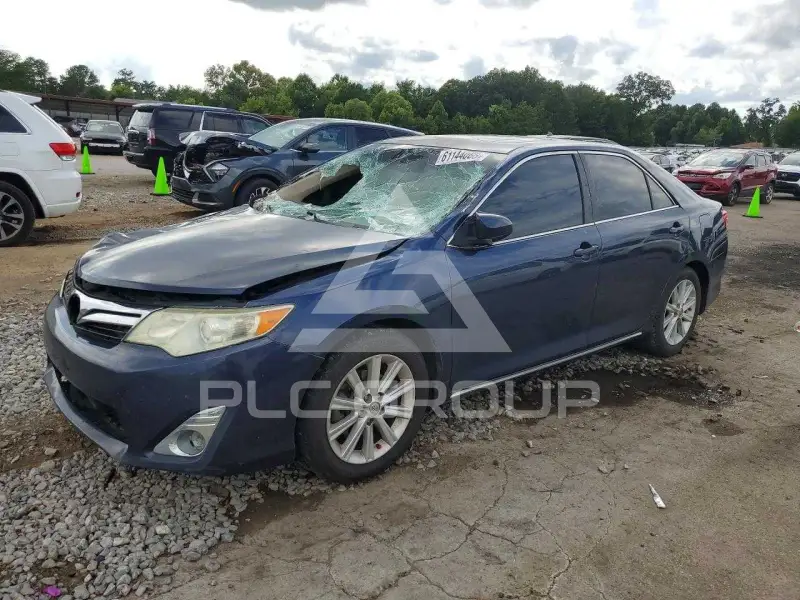 2014 Toyota CAMRY photo