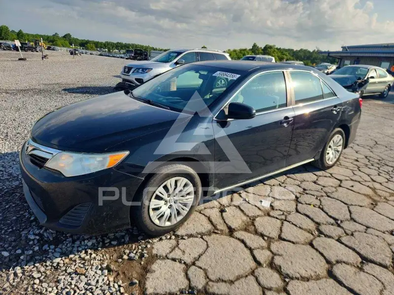 2014 Toyota CAMRY фото