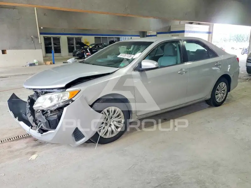 2014 Toyota CAMRY photo