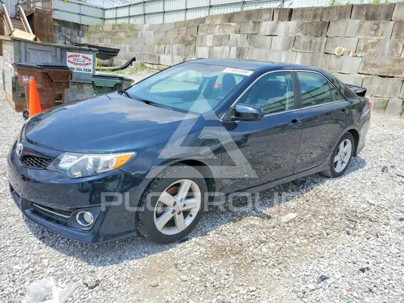 2014 Toyota CAMRY фото