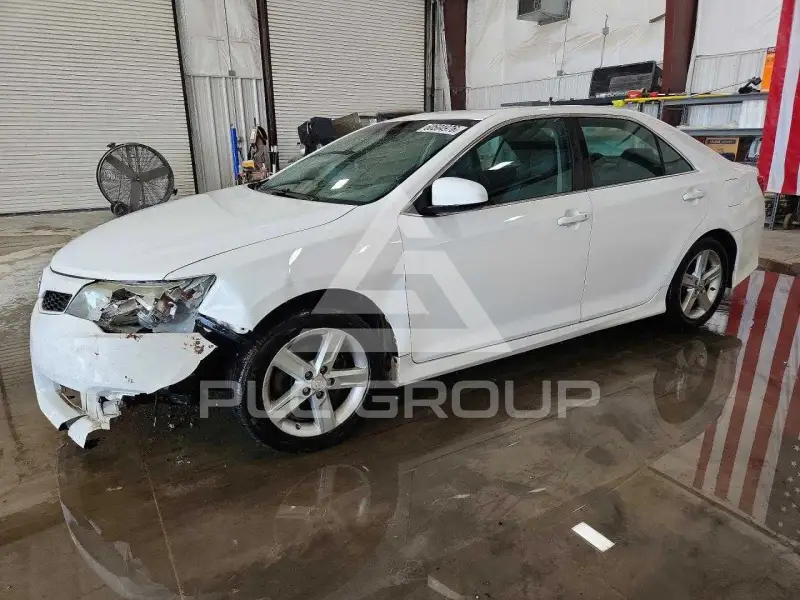 2014 Toyota CAMRY фото