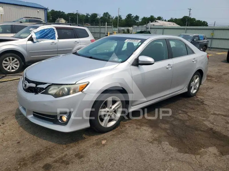 2014 Toyota CAMRY photo
