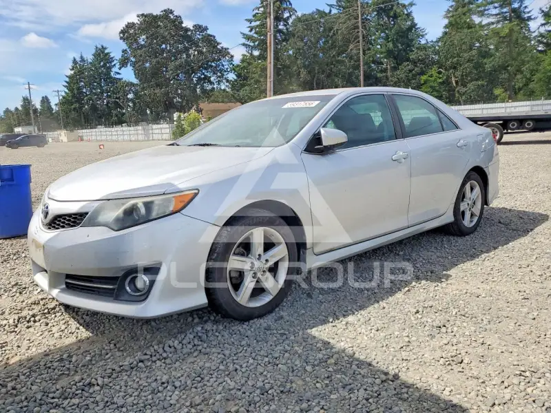 2014 Toyota CAMRY фото