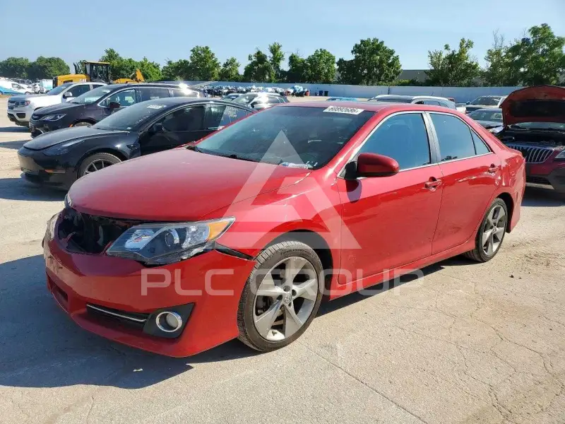 2014 Toyota CAMRY фото