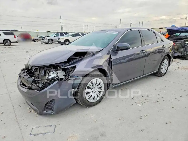 2014 Toyota CAMRY фото