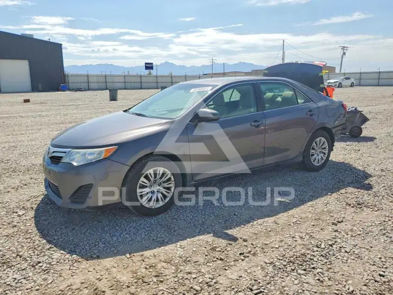 2014 Toyota CAMRY photo