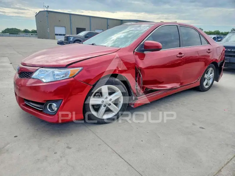 2014 Toyota CAMRY фото