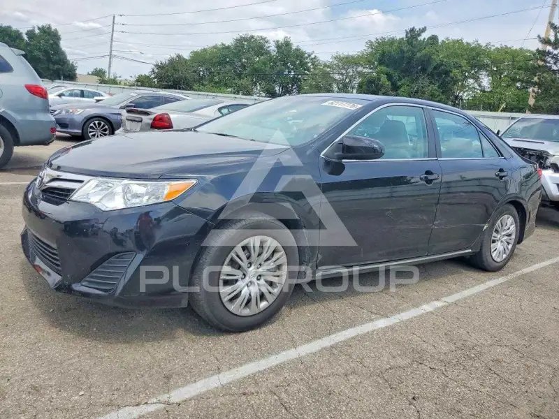 2014 Toyota CAMRY photo