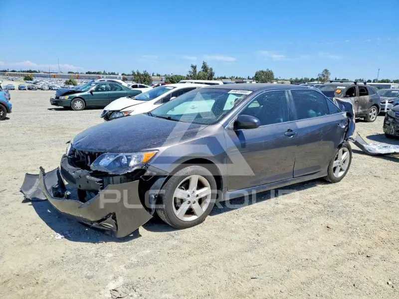 2014 Toyota CAMRY photo